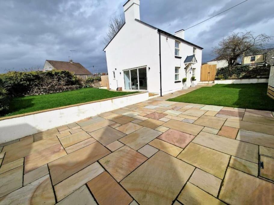 Charming Cottage Close To M4 Bridgend بريدجيند المظهر الخارجي الصورة